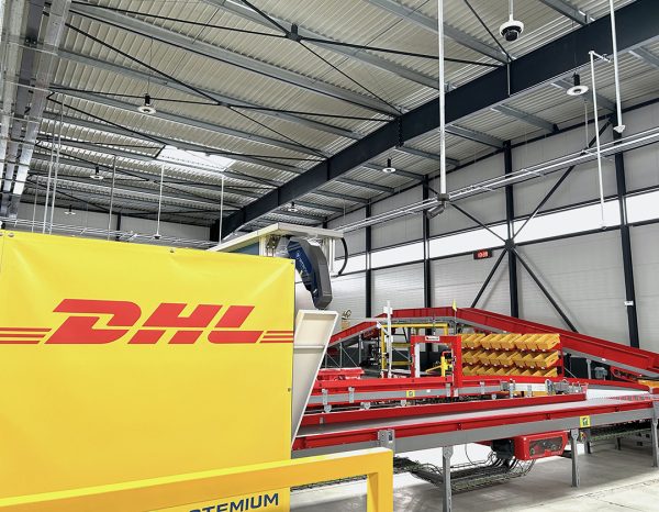 Enhancing logistics security at DHL Express with Hanwha Vision